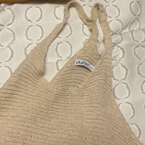 Very detailed blouse I love this color and it’s trending!